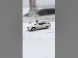 зимний дрифт toyota cresta GX100