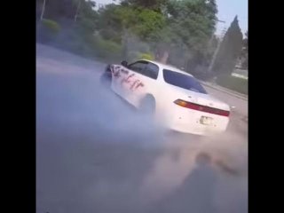Jzx90 Toyota Mark 2 (1uz V8 engine )