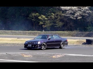 First Time Drifting Nikko Circuit: Shredding a lightly modded JZX100
