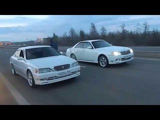 Nissan gloria VQ30DET 6mt vs toyota cresta 1jz-gte at (china turbo)