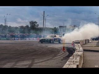 Дрифт jzx90 Mark 2 В центре города. 2
