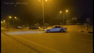 Toyota mark 2 jzx100 making perfect dounts with Toyota Cressida