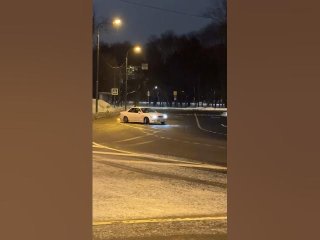 Дрифт Toyota Mark 2 с ручником