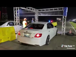 Altezza VS Mark x