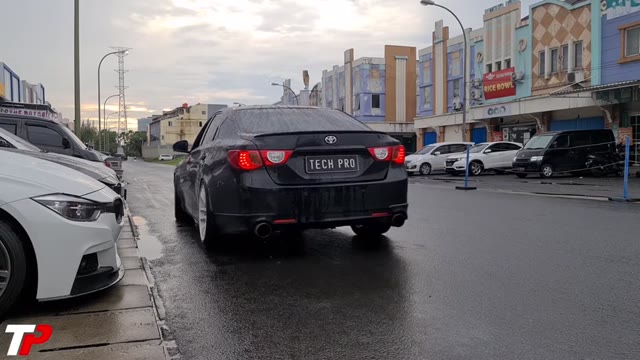 Toyota Mark X With TECHPRO Valvetronic Exhaust