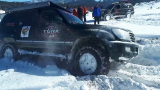 Toyota Land Cruiser KARA BATTI