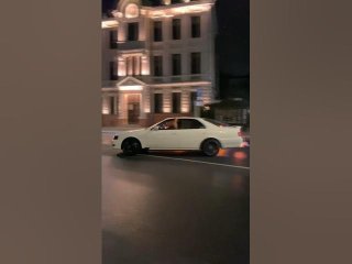 Немного похулиганили по центру // Toyota Chaser