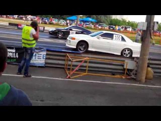 Porsche 911 Turbo VS Toyota Chaser