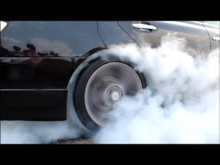 Toyota Mark X VS Nissan 350Z Fairlady || Burnout - Drifting - Donuts